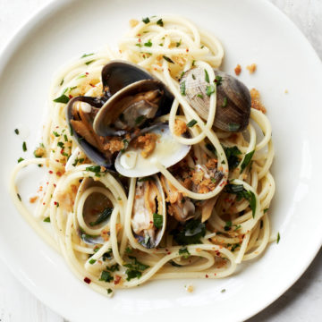 spaghetti with fresh clams