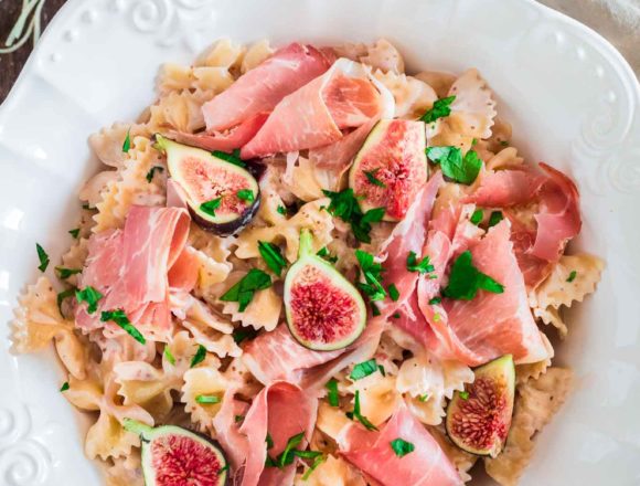 farfalle with figs and prosciutto